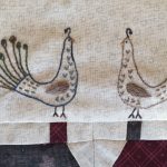 pavo bordado a mano matizado