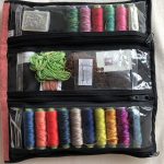 estuche organizador hilos con bolsillos Sue Spargo